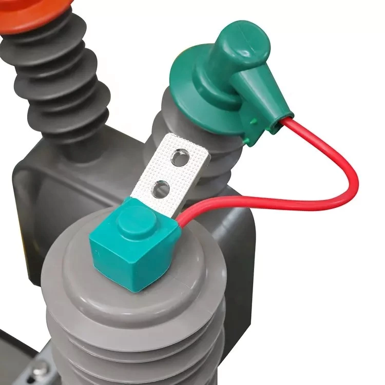 11kV 12kV 630A Vacuum Auto Recloser Circuit Breaker