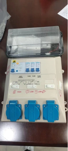 What are the requirements for the small power distribution unit (ready board) on the box?
